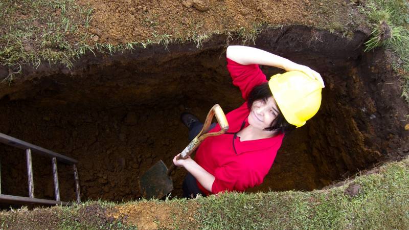 Mơ Thấy Bốc Mộ Đánh Con Gì? Hé Lộ Những Con Số Vàng 3 Mơ thấy người lạ bốc mộ